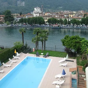 hotel-stazione-via-roma-12.it-lombardy.com/