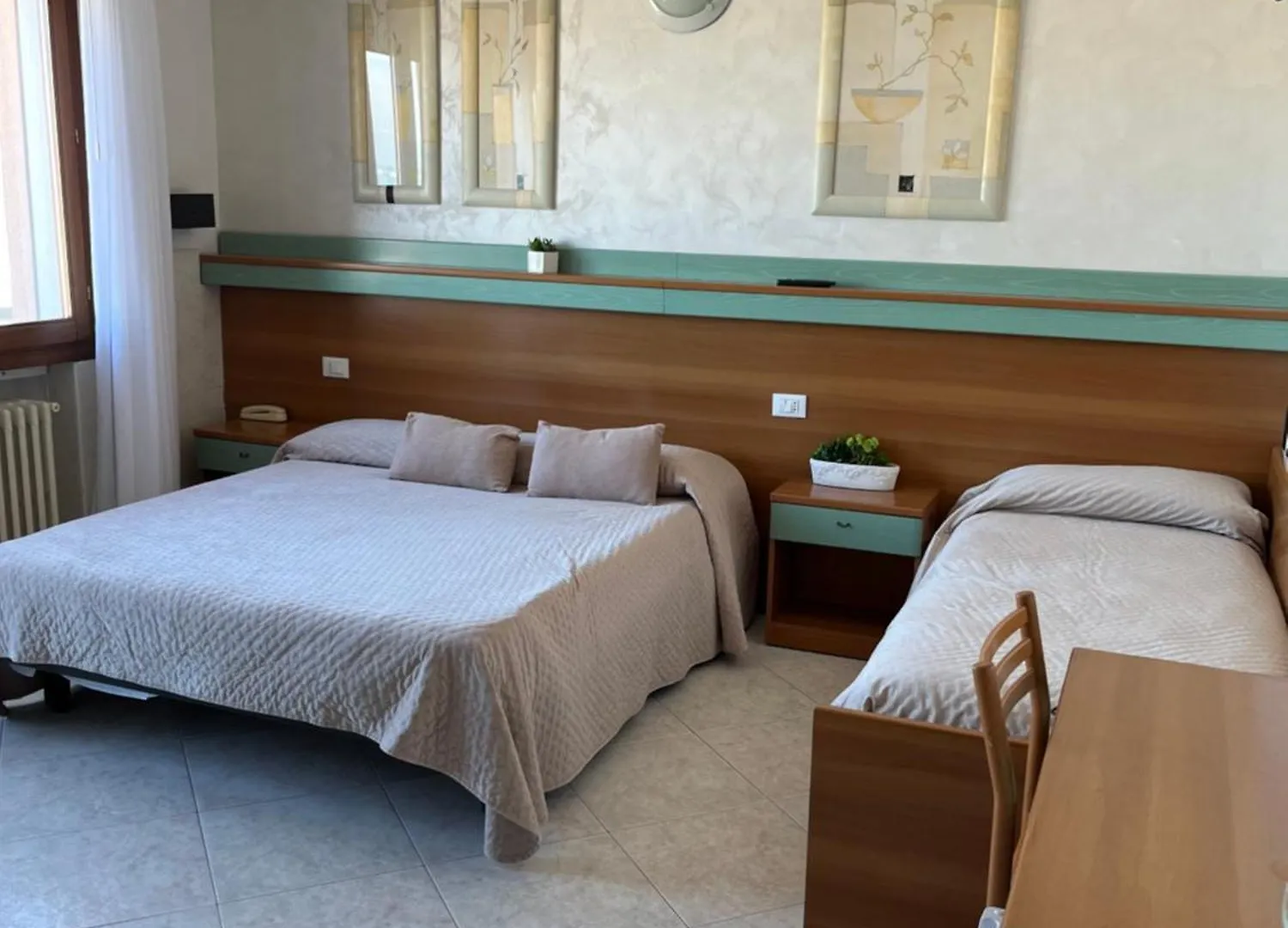 סוטומרינה Hotel Touring