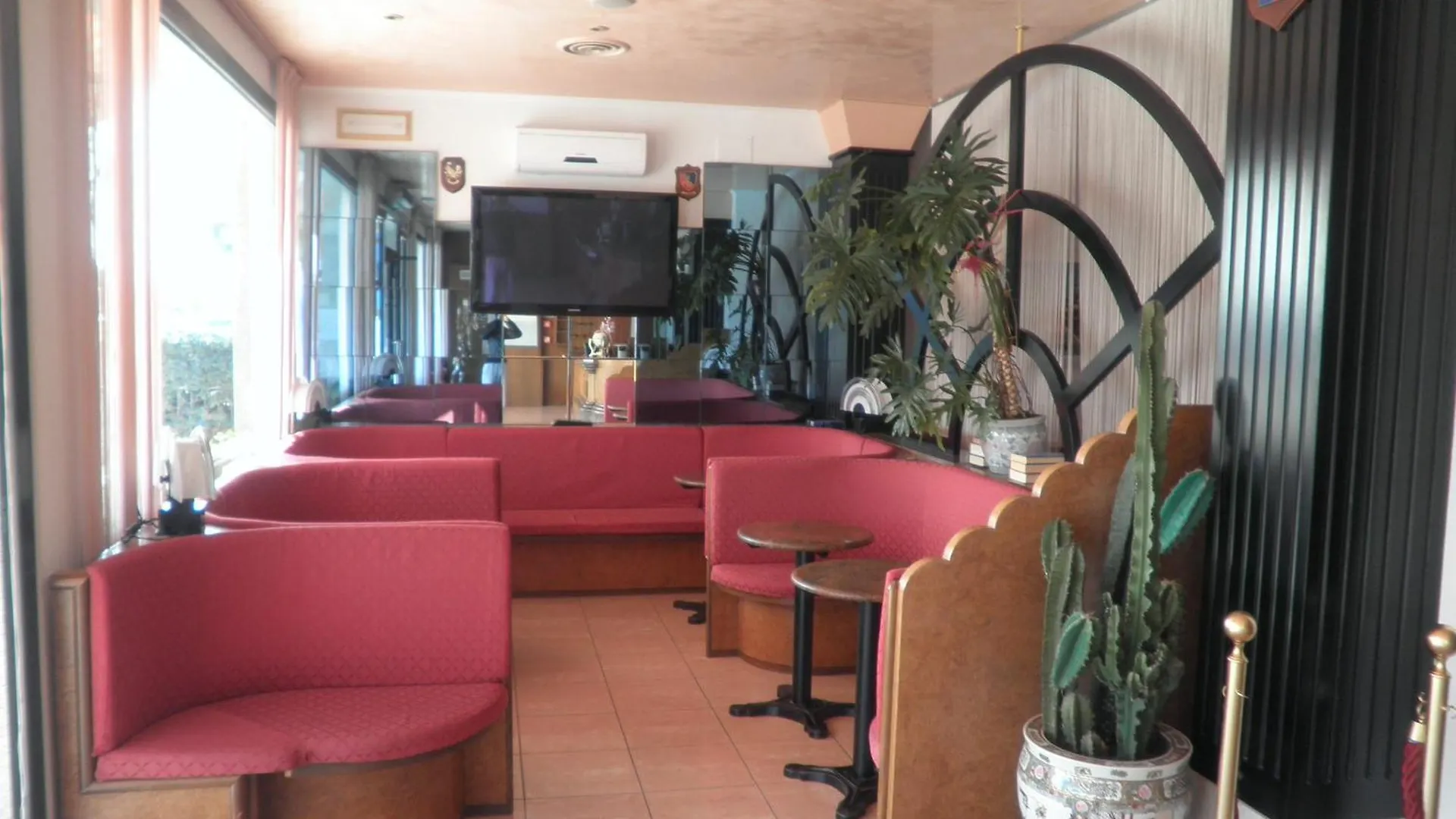 סוטומרינה Hotel Touring